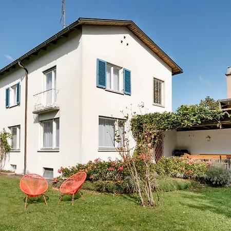 Haus Im Zentrum Mit Garten 度假居 *